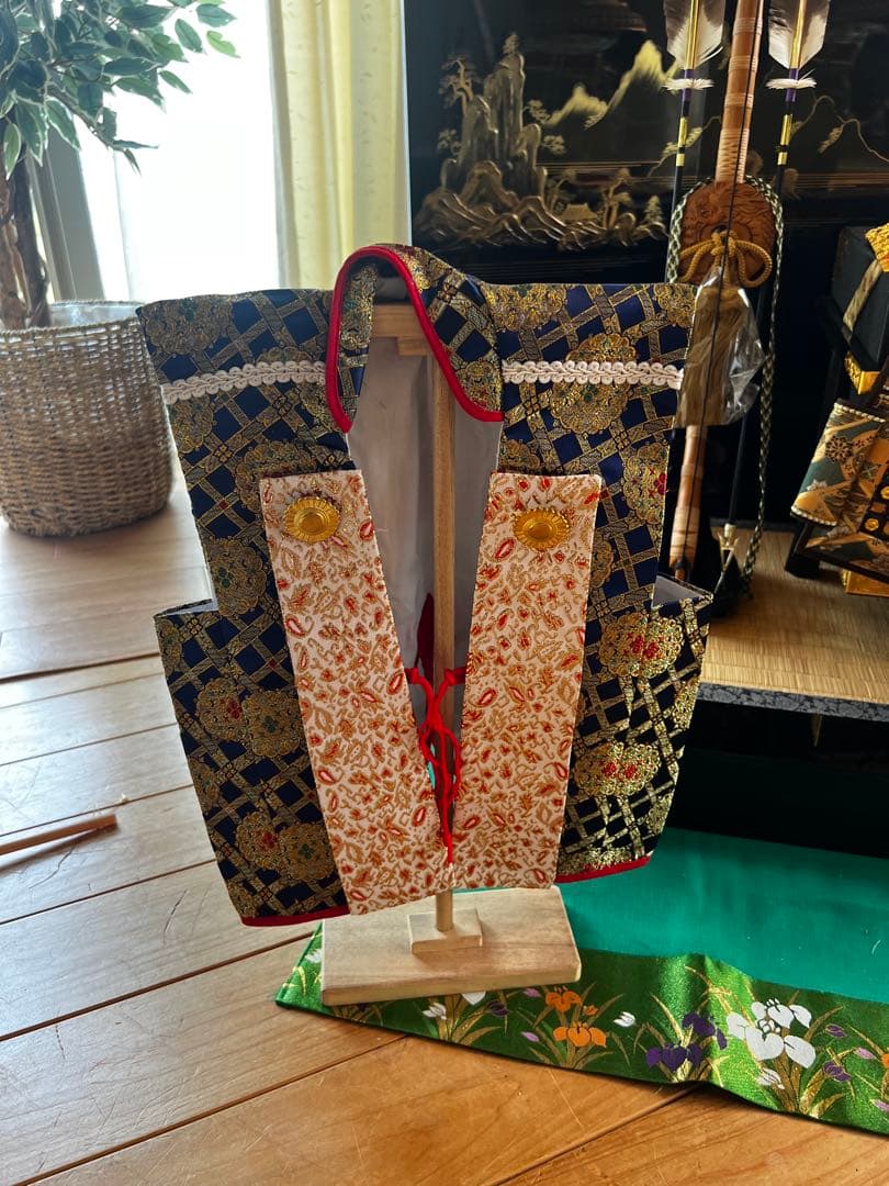 ☆兜鎧飾り　端午の節句