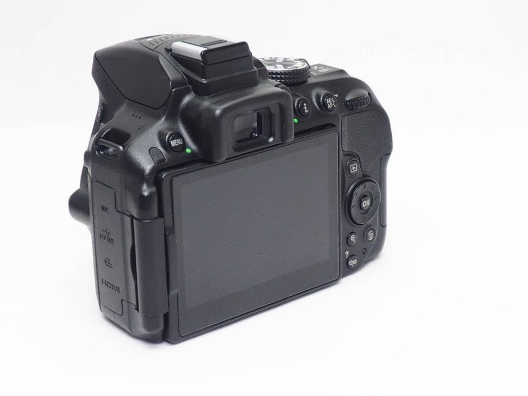 ■美品■ Nikon D5300 ダブルレンズセット 《 S数8364回