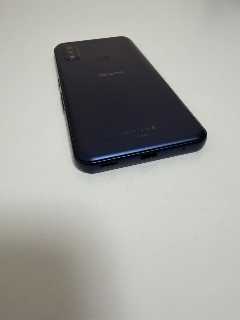 arrows F-51B docomo スマートフォン ネイビー 本体