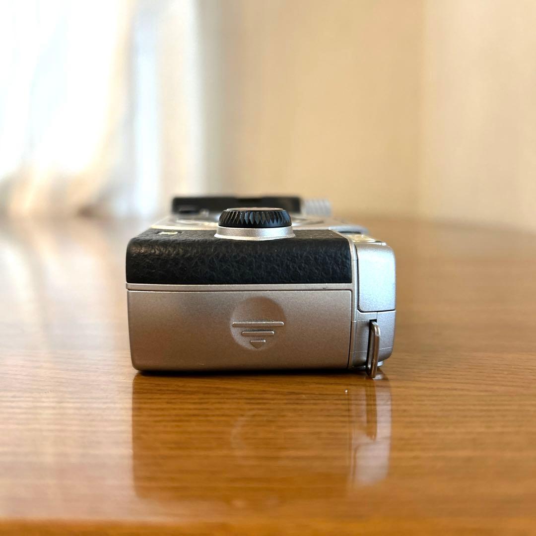 【PENTAX 】【レンズ４つ付き】ミラーレス一眼　Q7 本体　標準　トイレンズ