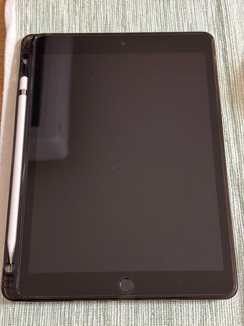 セールipad 第8世代 スペースグレー128gb アップルペンシル付