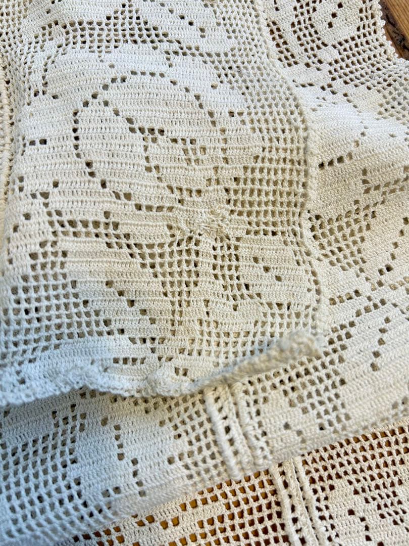 フランス　アンティーク　手編みクロッシェレース　テーブルクロス　カーテン