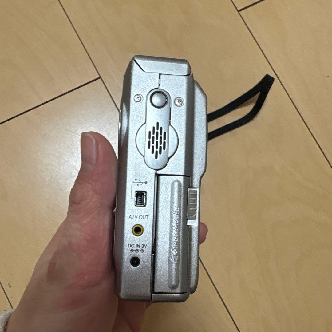 FUJIFILM FinePix 4700 デジタルカメラ