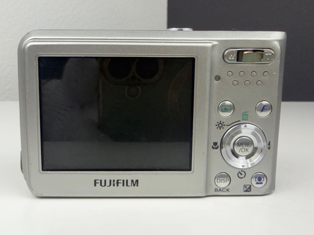 Fujifilm FinePix F31fd シルバー