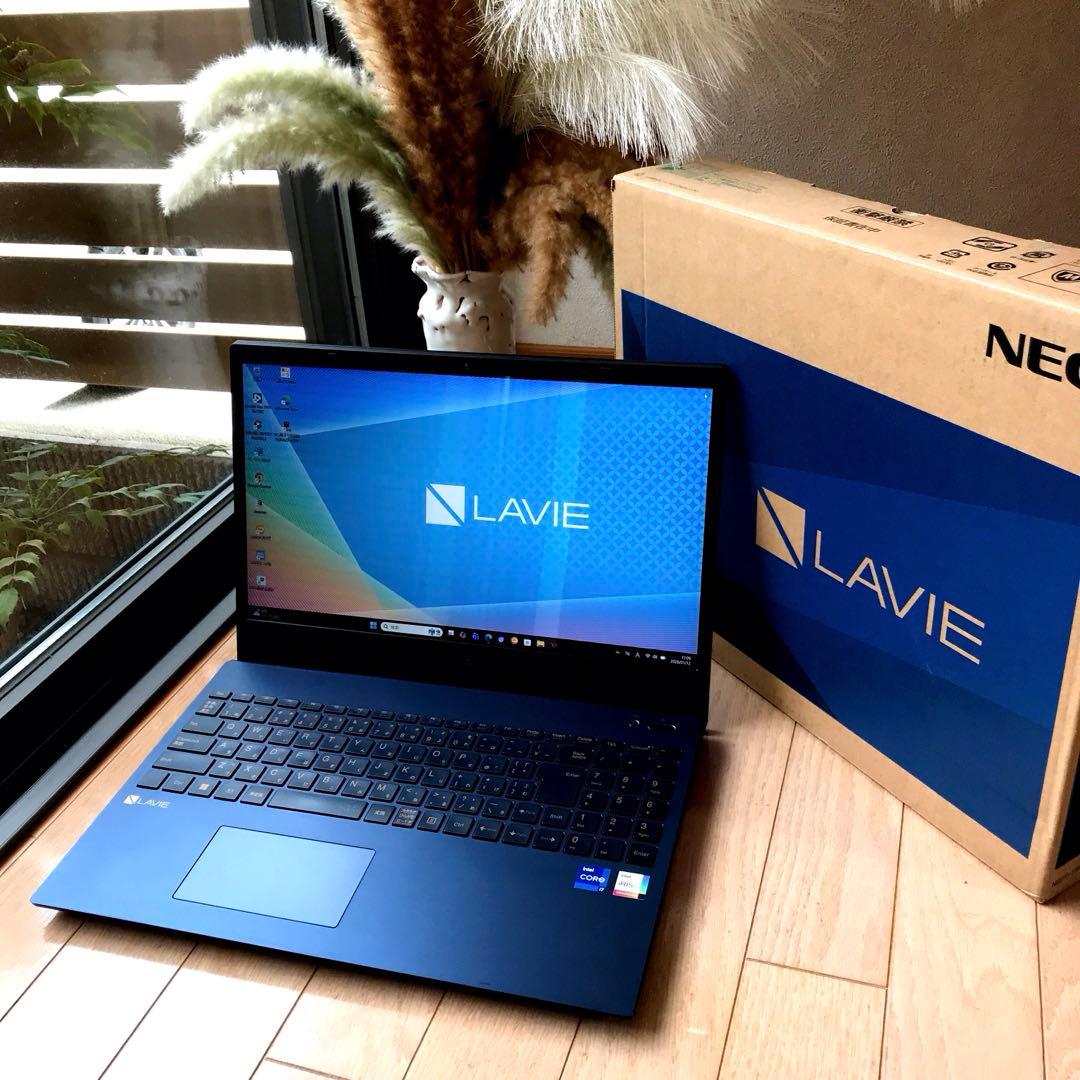 美品 LaVie N1570/GAL(2023年製モデル)