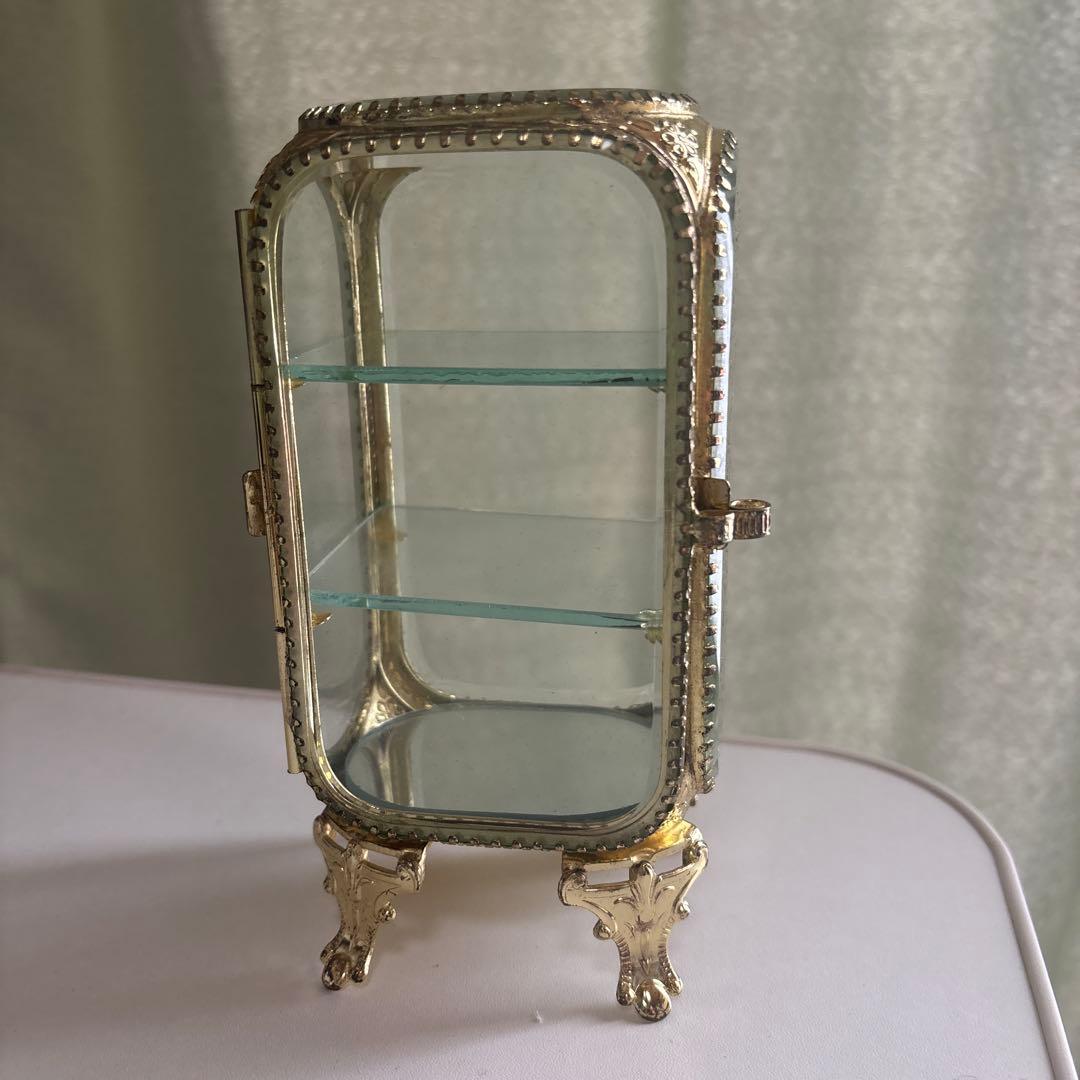 ガラスのミニショーケース ビロードの袋付き