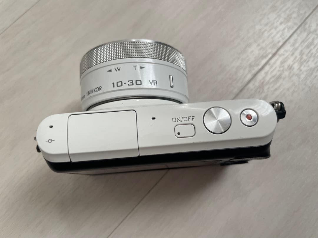 Nikon 1 S2 ミラーレス1眼レフ　[ジャンク品]