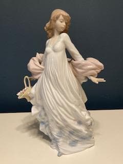 リヤドロ　春の輝き