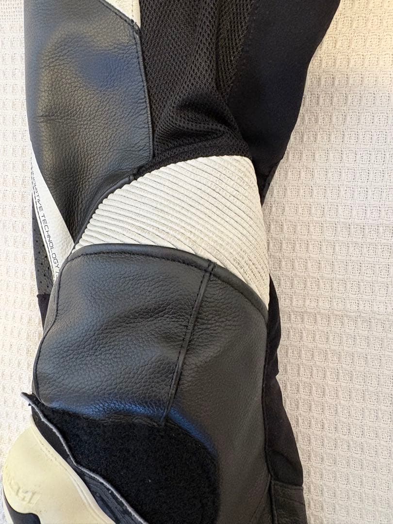 【みつやさま専用】RSY-824 エイペックスレザーパンツ　Mサイズ【EU46】