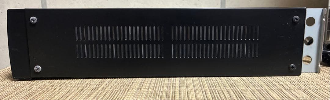 Victor PS-A1004 パワーアンプ 100V,300W