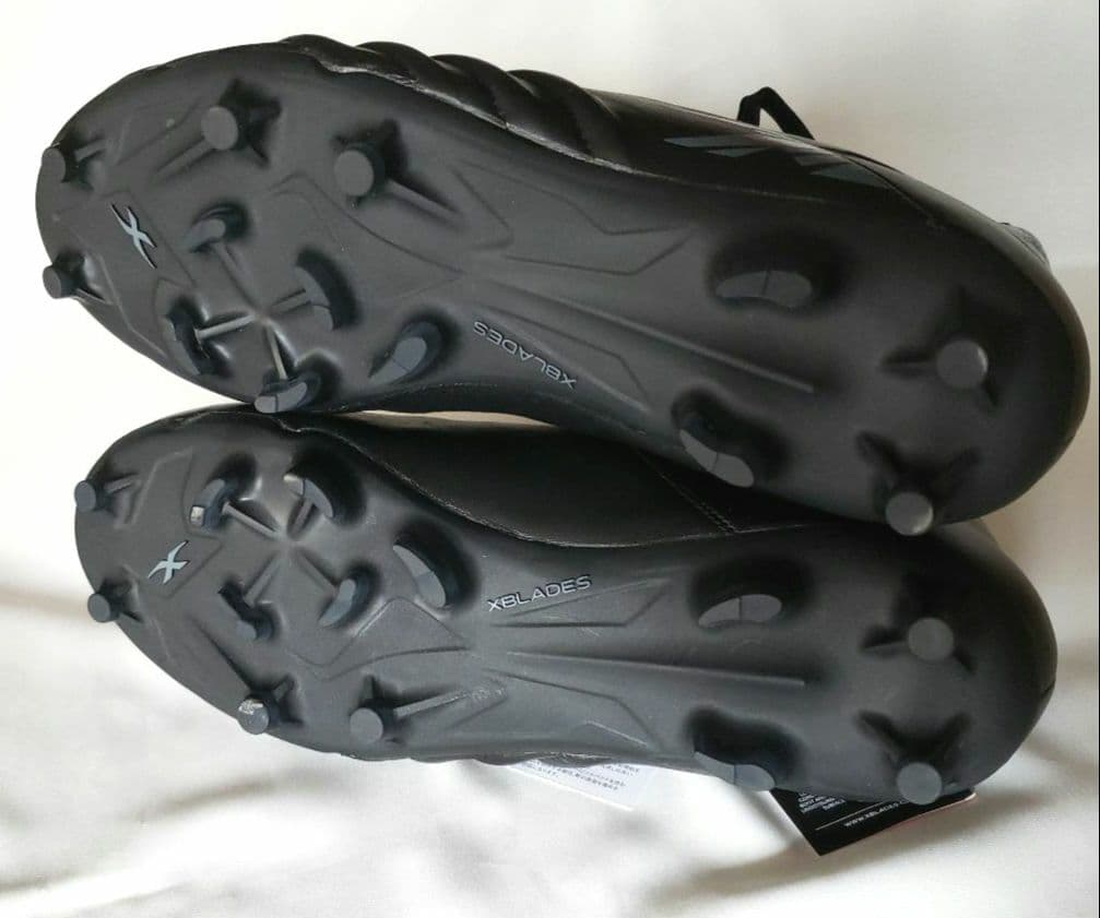 ラグビースパイク XBLADES エックスブレイス「JET 4」29cm