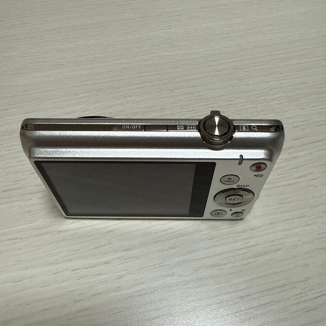 CASIO EXILIM EX-Z900 美品　シルバー　デジカメ