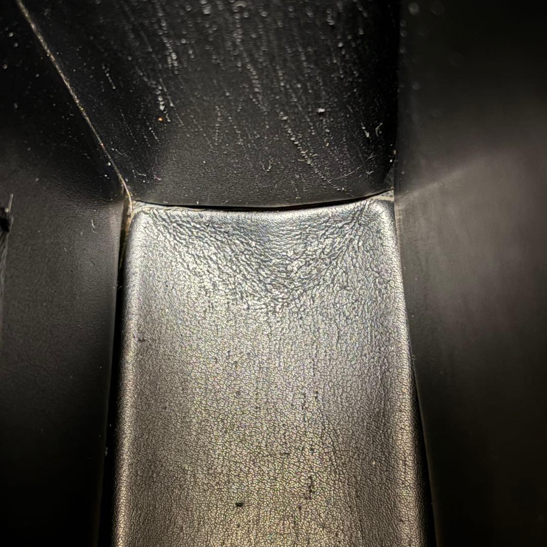 ルイ・ヴィトン タイガ ポルトドキュマンロザン ビジネスバッグ 人気 高級