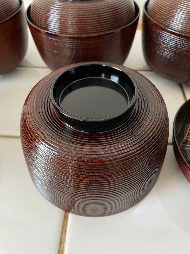新品5客セット栄斉 木製 蓋付き 吸物椀 煮物椀金彩 糸目筋 沈金 蒔絵漆器お椀
