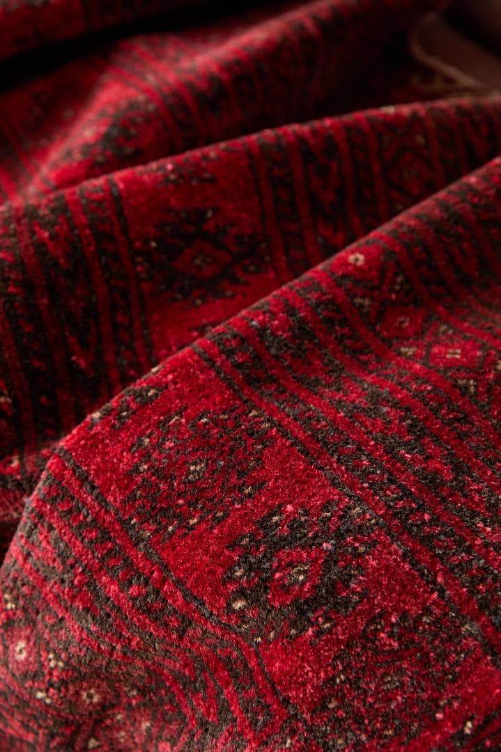 大型ヴィンテージラグ　トライバルラグ　トルクメン族（287×200cm）赤　黒