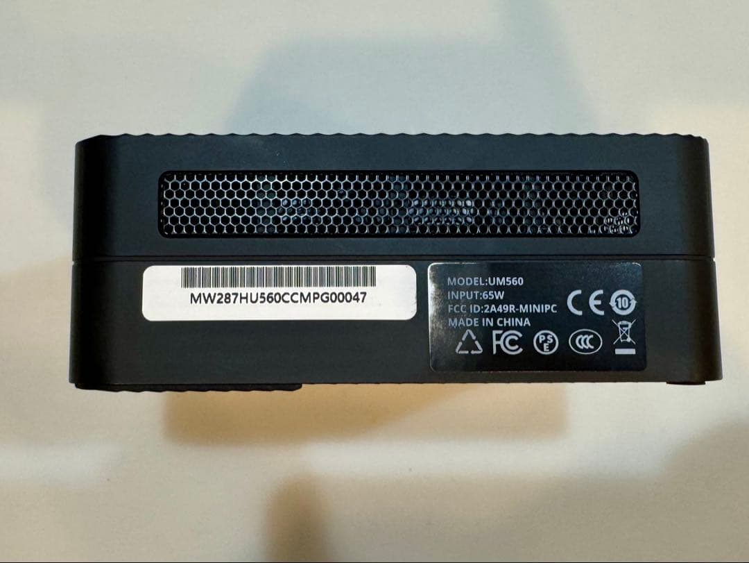 ミニPC Minisforum UM560 AMD Ryzen 5 5625U 16GB