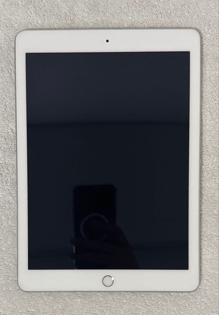 iPad 第5世代 バッテリー容量82% WiFiモデル 128GB