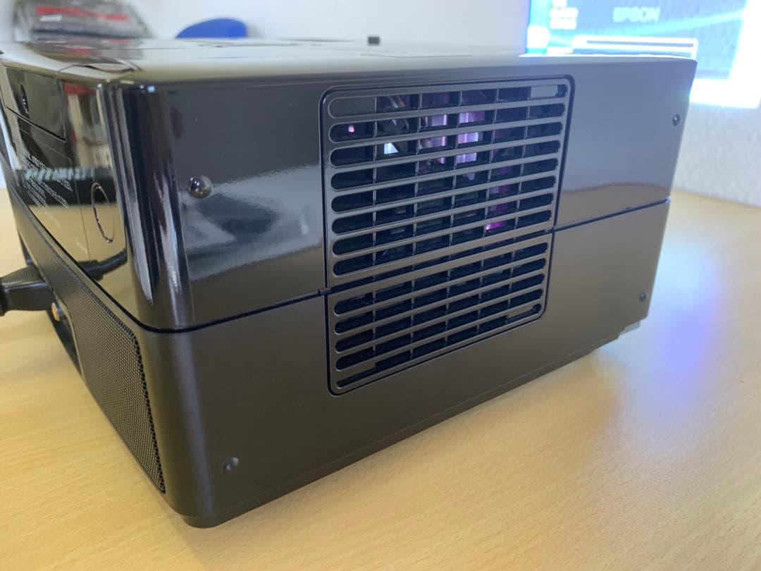 【ランプ点灯時間 104H】EPSON プロジェクター EH-DM3リモコン