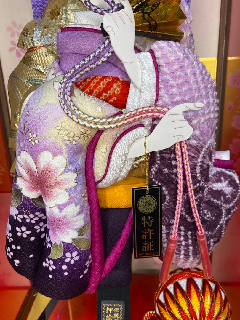 羽子板　立体振袖　ガラスケース１５号・サイズ間口約３２×奥行約２８×高さ約６３㎝