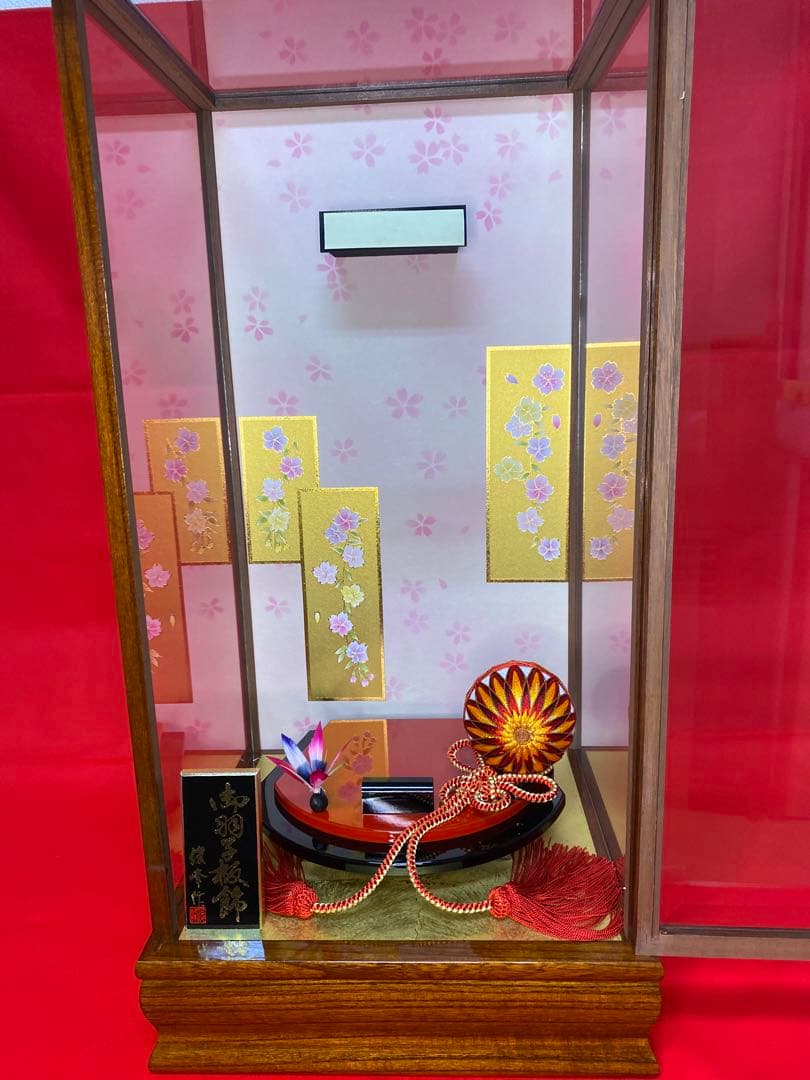 羽子板　立体振袖　ガラスケース１５号・サイズ間口約３２×奥行約２８×高さ約６３㎝