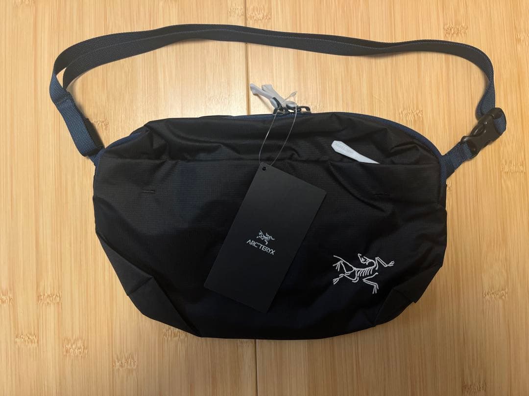 【国内正規品】アークテリクス ヒリアド クロスボディバッグ ブラック ヒリアド6