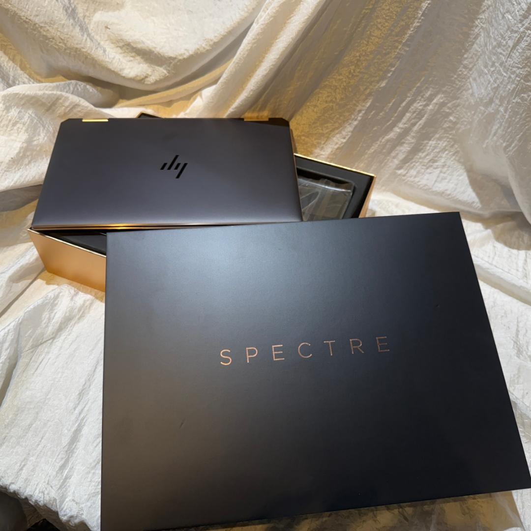 【極美品・リフレッシュ済】HP Spectre x360 13 ノートパソコン