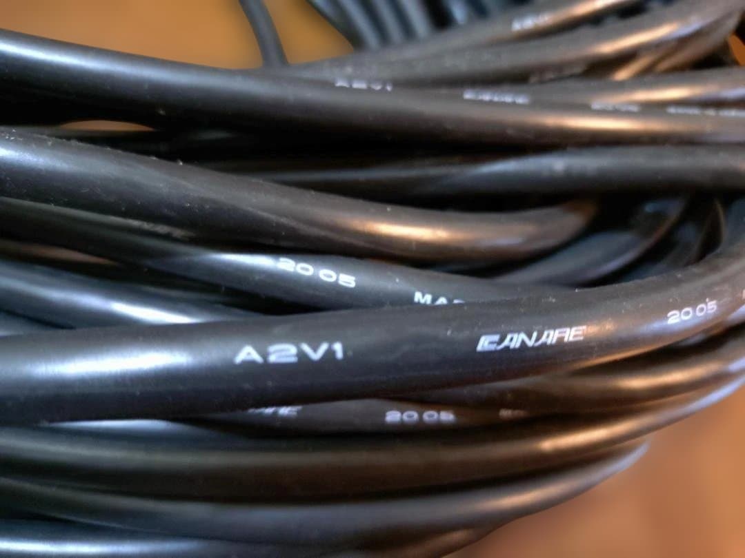 CANARE A2V1 2020年5月製　未使用保管品　約50m