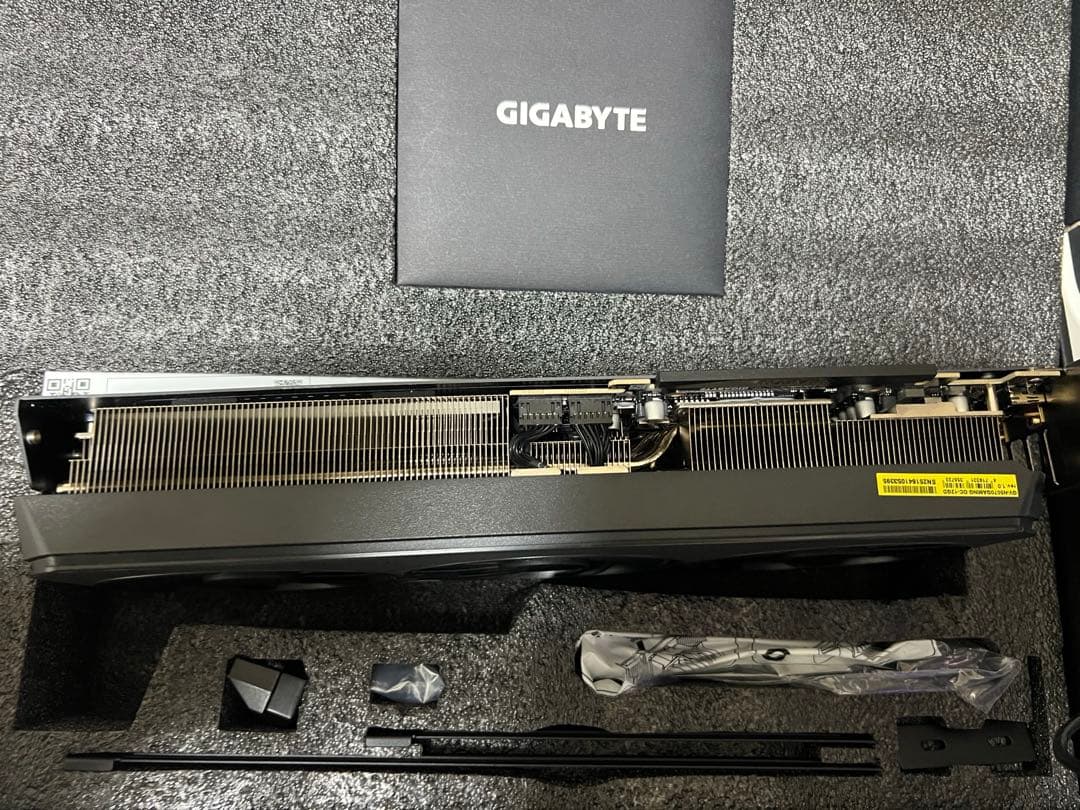 グラフィックボード・グラボ・ビデオカード GIGABYTE RTX 5070 GAMING OC 12G