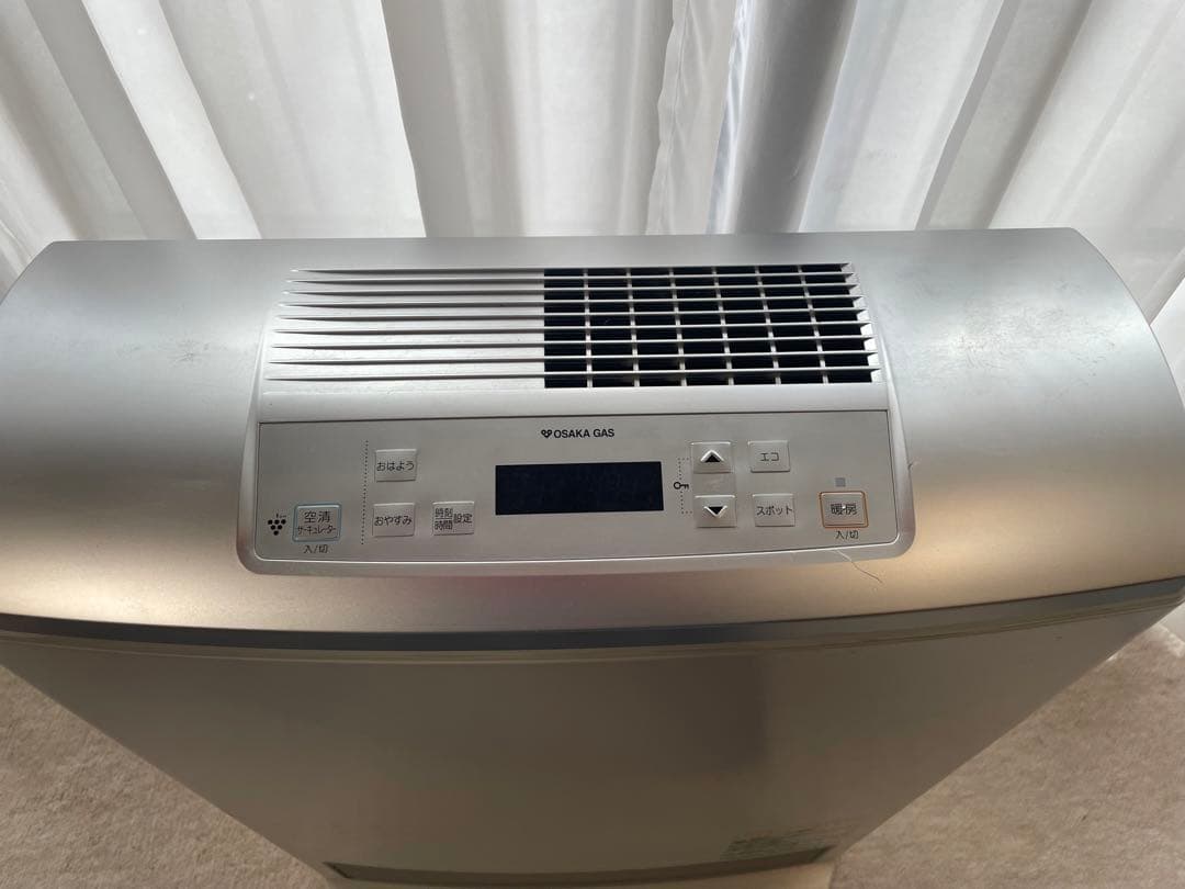 ガスファンヒーター デジタル表示付き