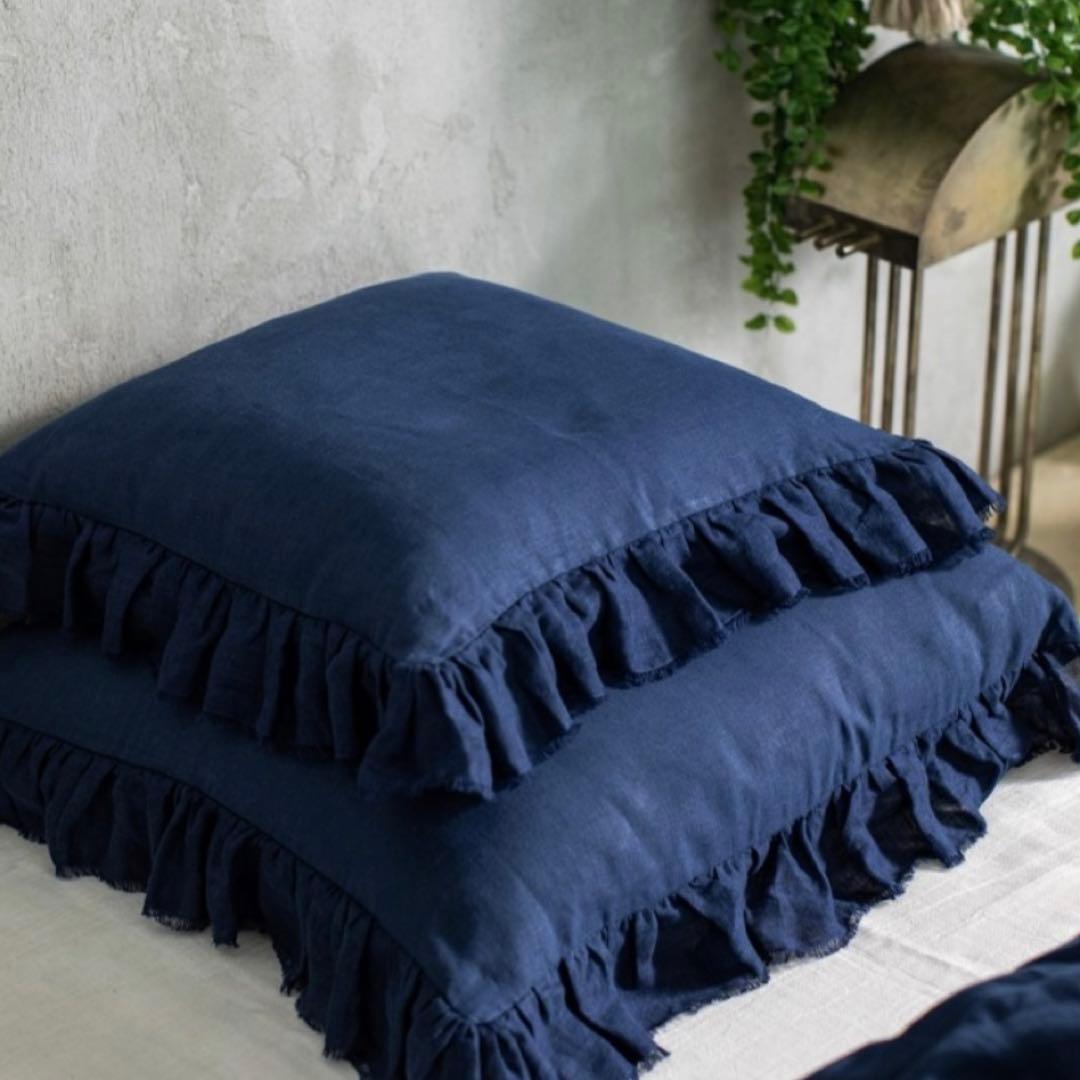 BORGO DELLE TOVAGLIE ボルゴ フリルクッションカバー ブルー