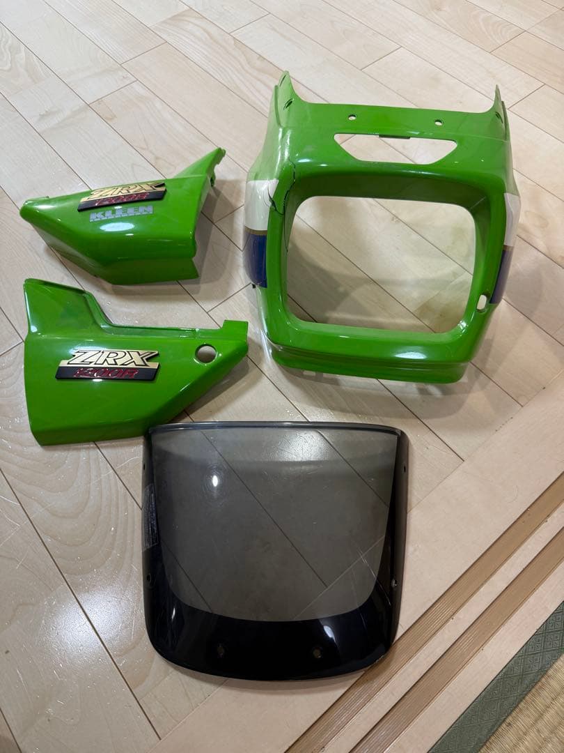 ZRX1200R 外装セット フロントカウル サイドカバー スクリーン