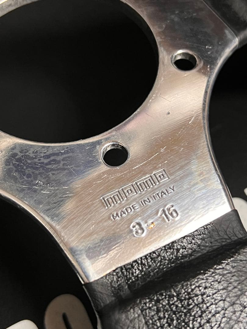 モモ コマンド 2R 320mm ステアリング MOMO COMMANDO 2R