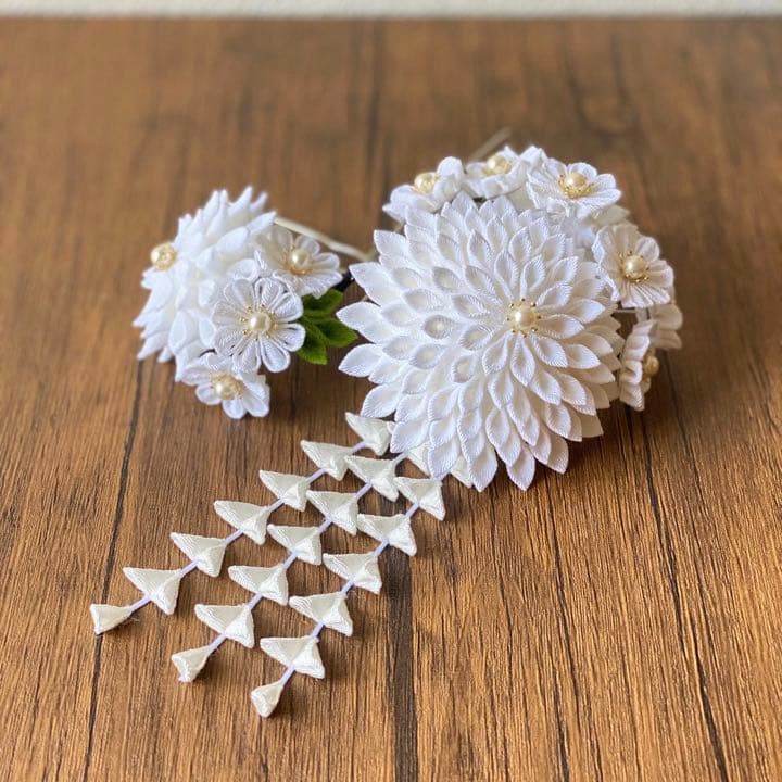 霜華【しもばな】つまみ細工の髪飾り