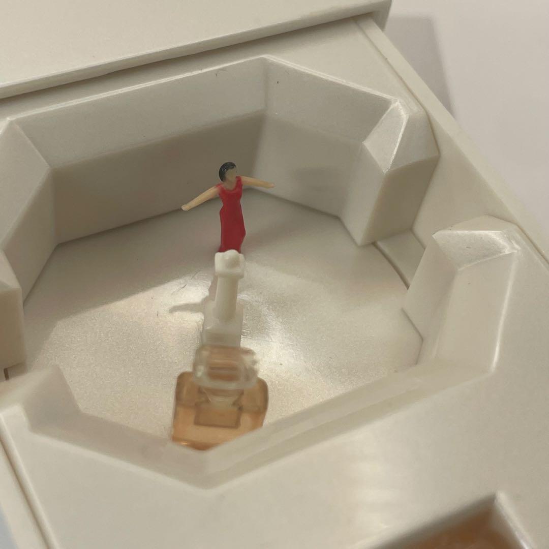 新品未使用品 ♡CHANEL✨ ノベルティ ココマドモアゼル オルゴール 不動