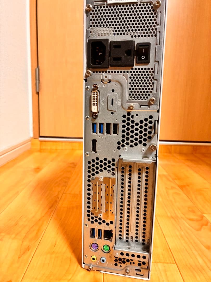 富士通 ESPRIMO FMVD43001　D588/B　i5 9500