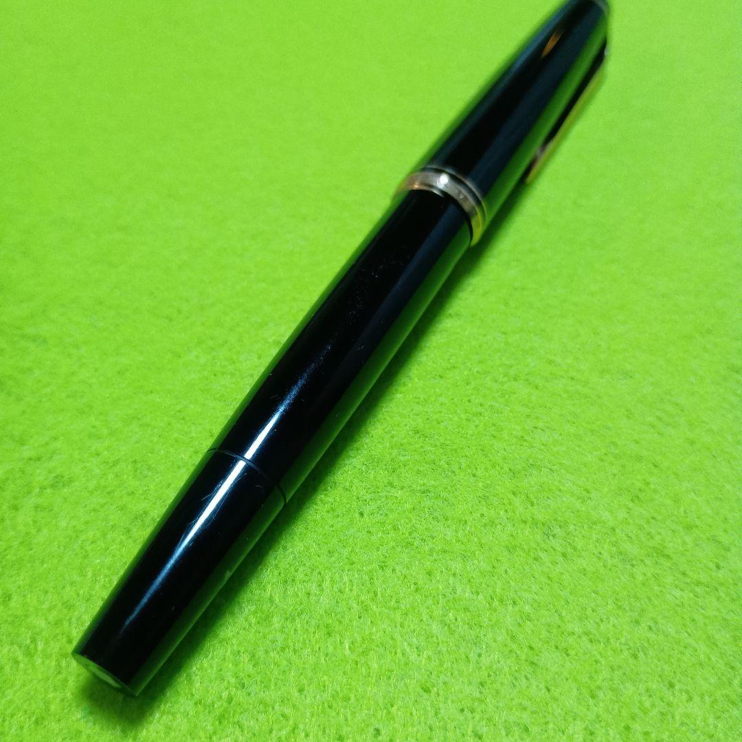 モンブラン万年筆　人気のNo22　　 ペン先　14K 585 ブラック＆ゴールド