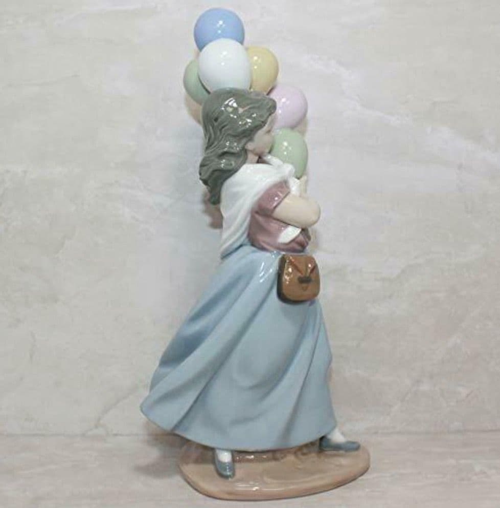 リヤドロ　5141 バルーンセラー　置物　LLADRO