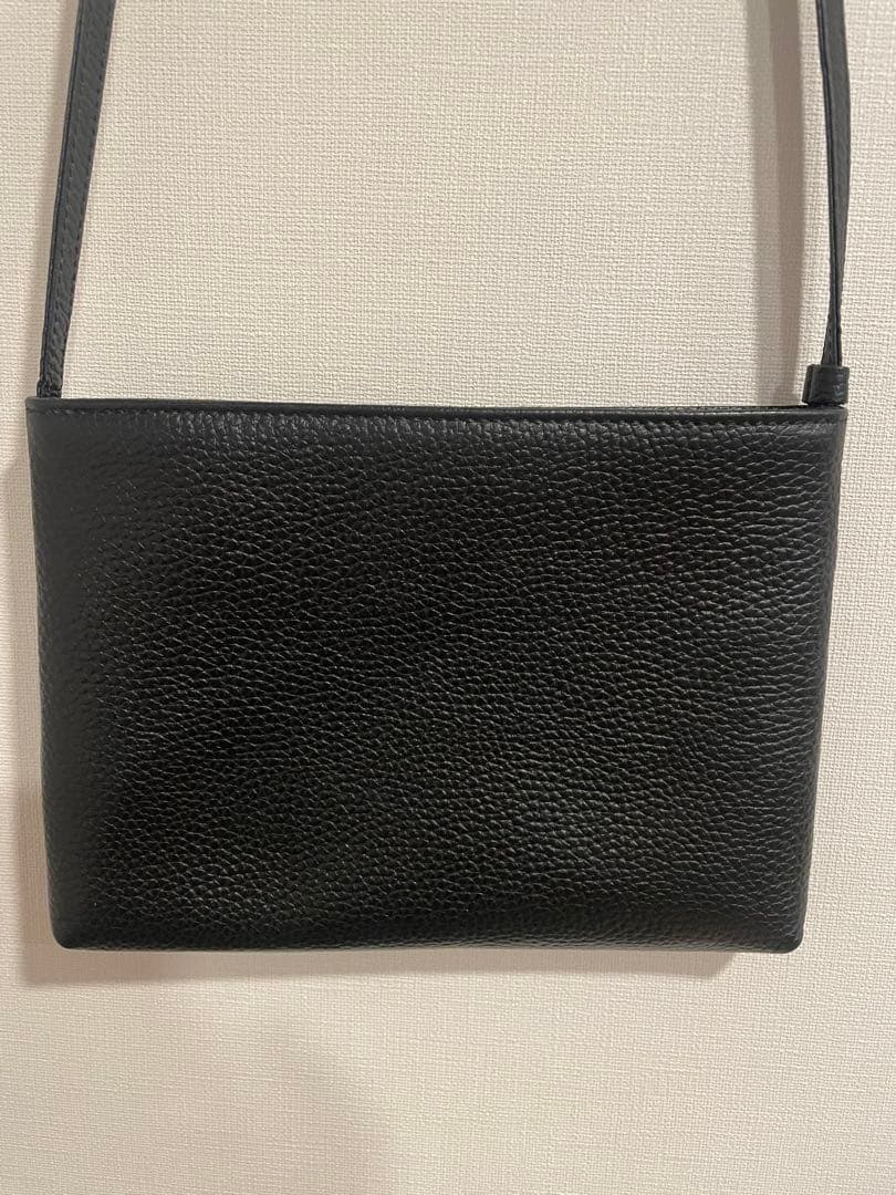 人気ブラックレザー｜ショルダーバッグ｜本革｜レディース｜メンズ