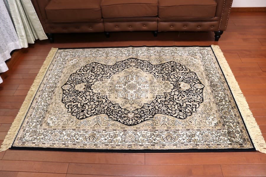 在庫処分価格！ 早い者勝ちです！ペルシャ柄絨毯 120×160カーペット 訳あり