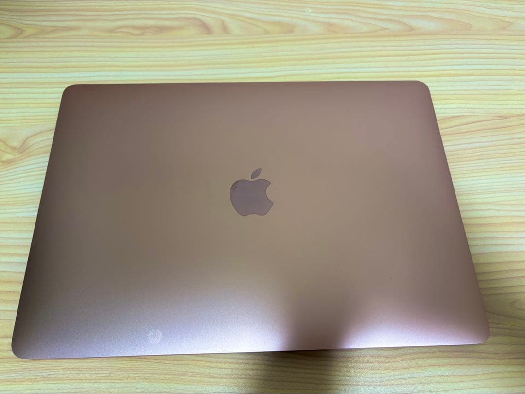 【美品】2020 MacBook Air 13インチ ゴールド