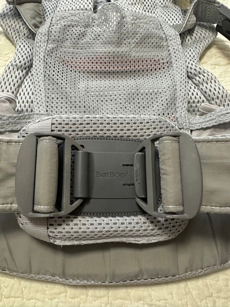 ★BABYBJORN★ ベビーキャリア HARMONY 抱っこ紐 グレーメッシュ