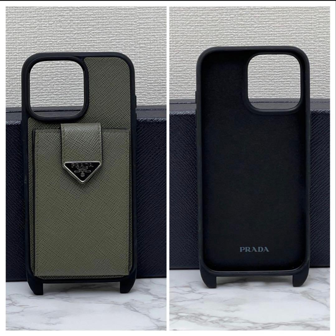 プラダ サフィアーノレザー iPhone 16 Pro Max用ケース グリーン