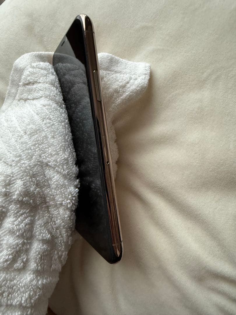 期間限定価格　美品Apple iPhone11 Proゴールド 本体　256GB