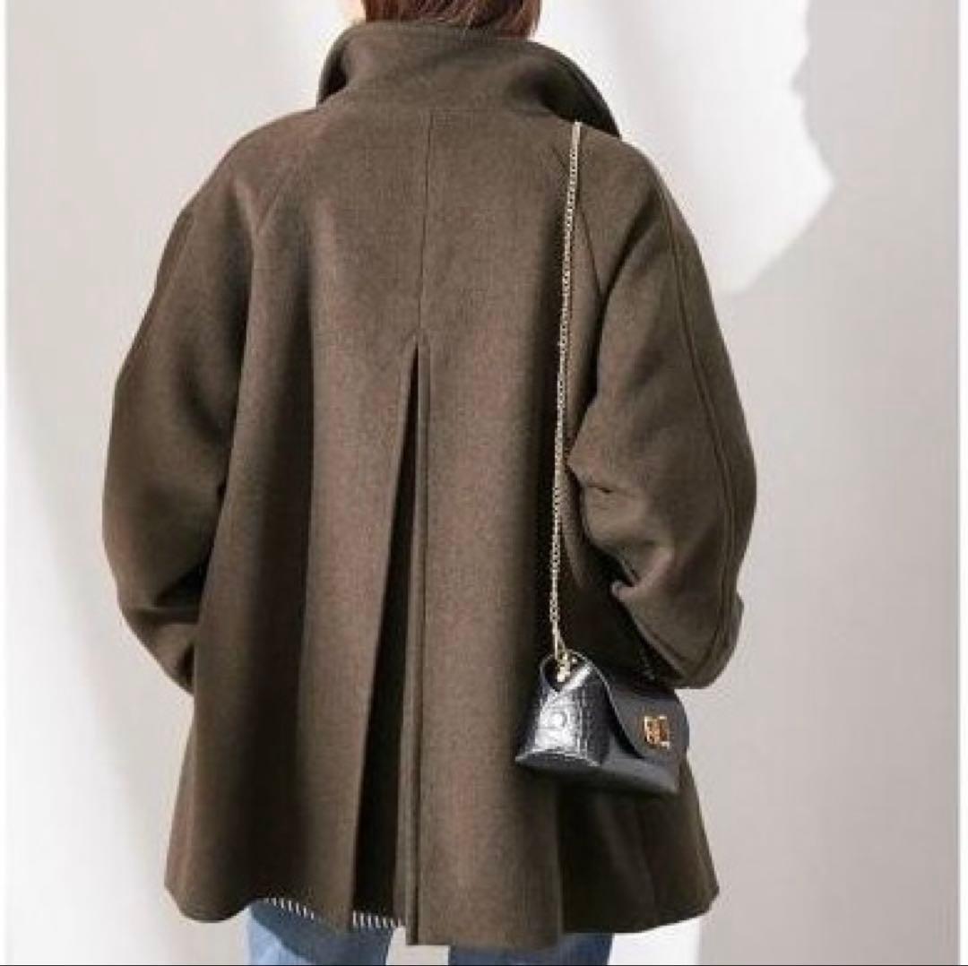 美品 L'ESSAGE MANTECOトップビーバースタンドショートコートカーキ