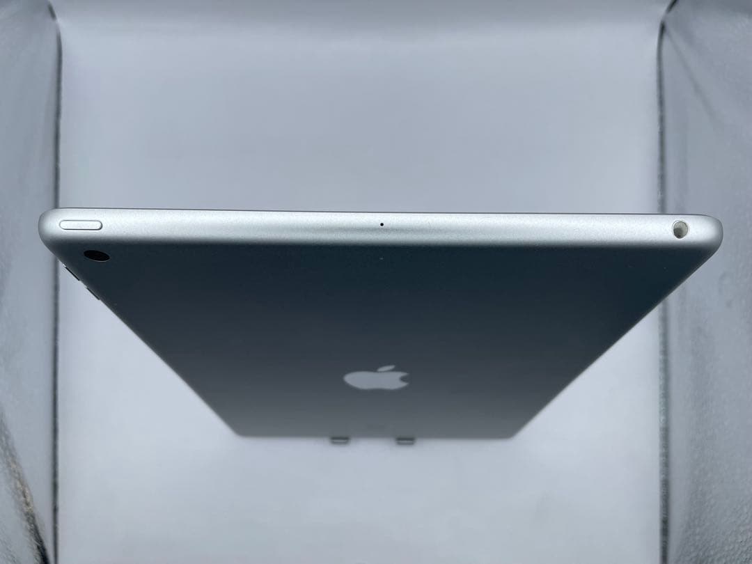 iPad 7世代 32GB 本体