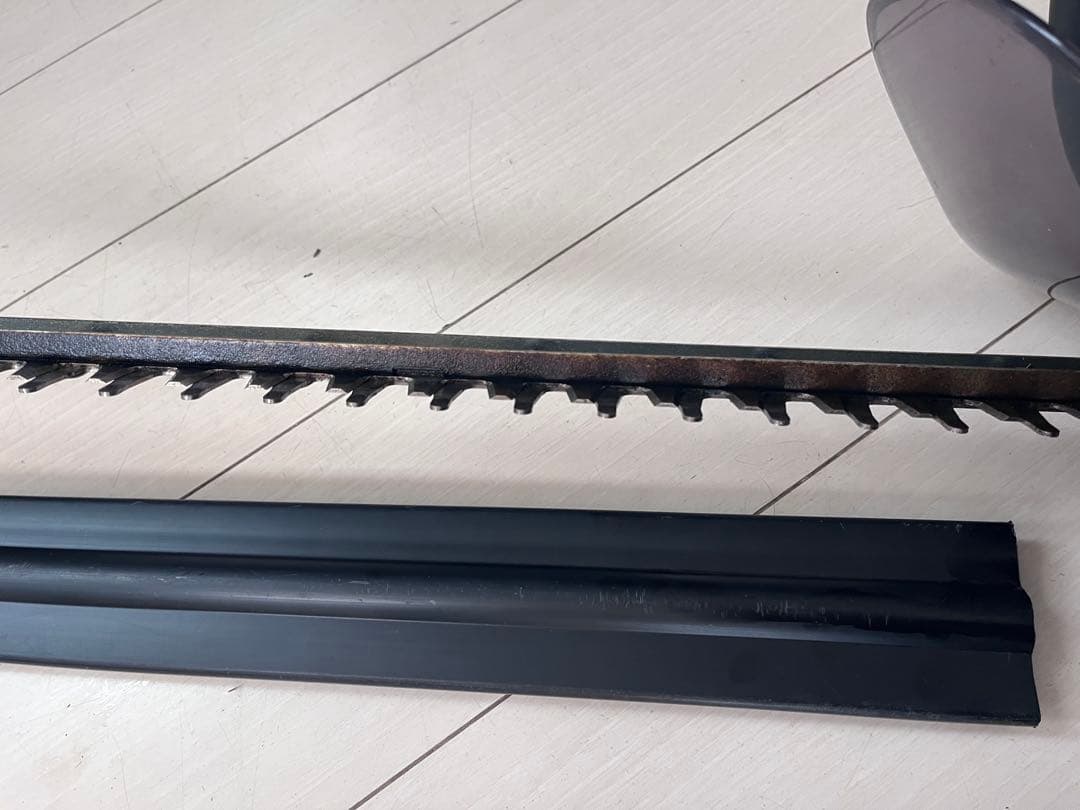 Makita ヘッジトリマー DUH523 充電器付き