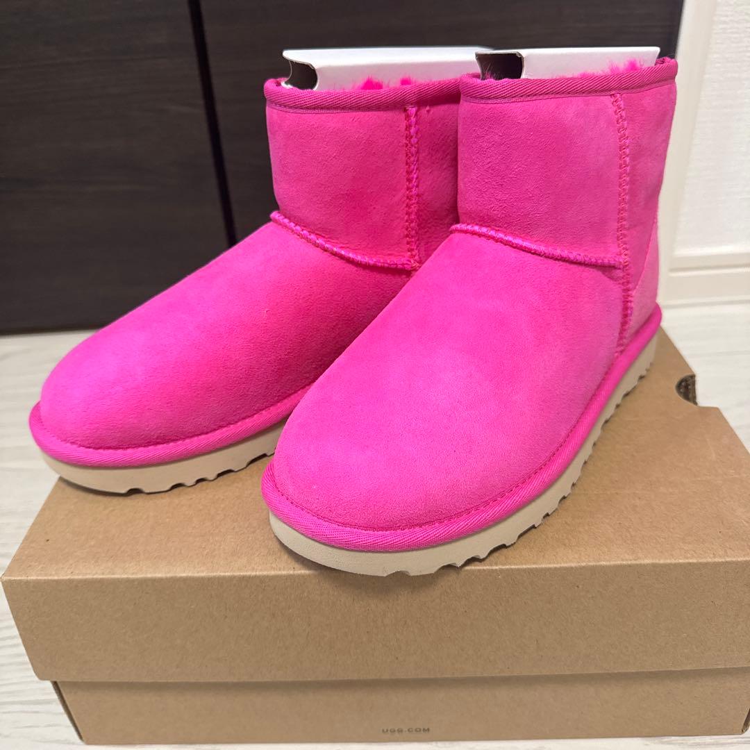 UGG W CLASSIC MINI II　ROCKROSEピンク【新品未使用】