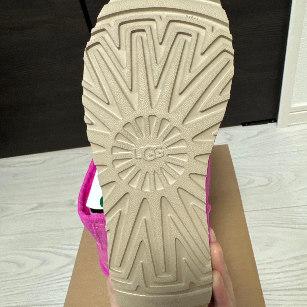 UGG W CLASSIC MINI II　ROCKROSEピンク【新品未使用】