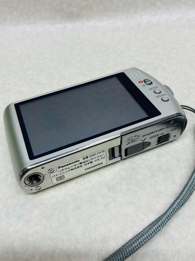 D0104）Panasonic LUMIX DMC-FX70 デジカメ