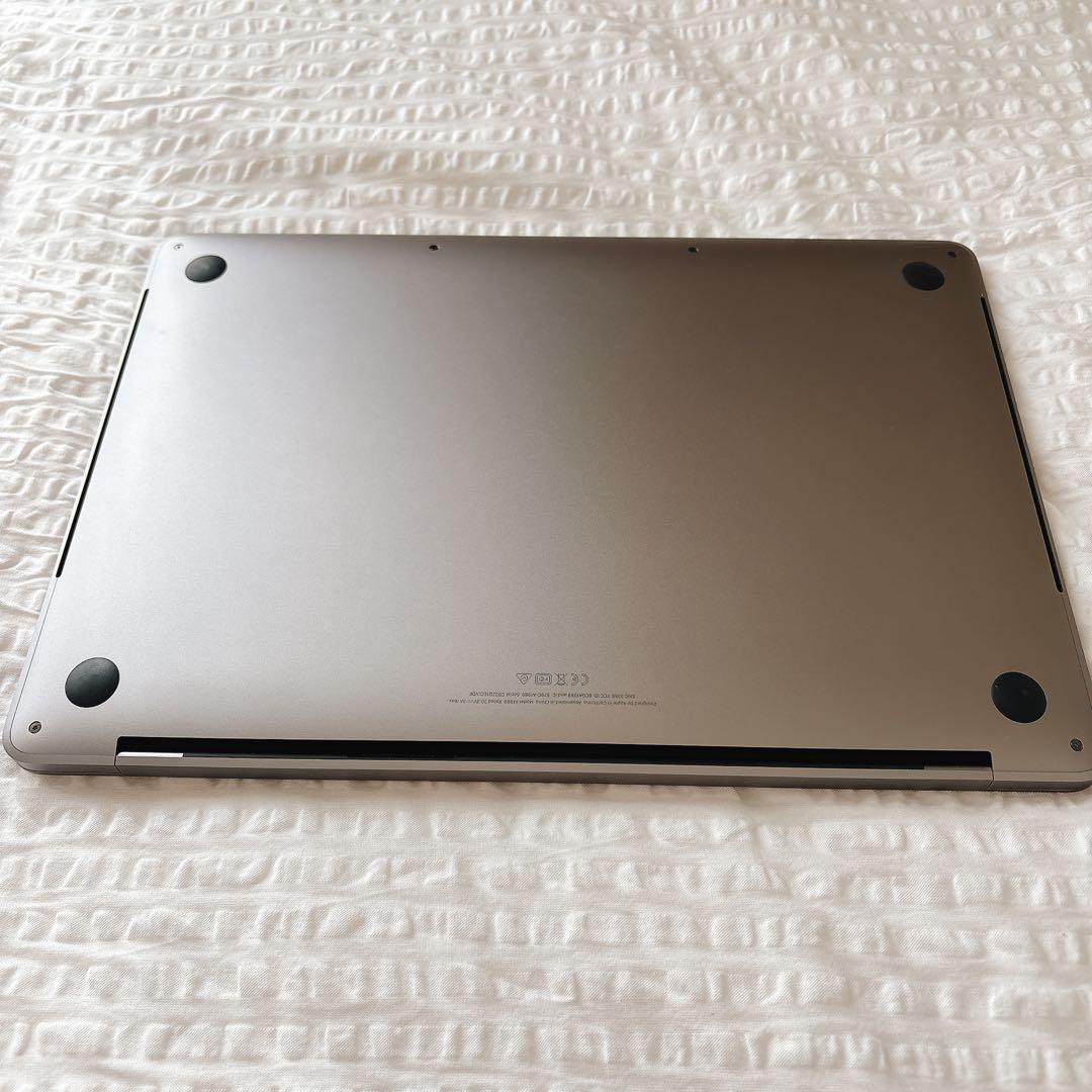 Apple MacBook Pro 13インチ Intel i7 1TB